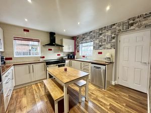 Photo 10- click for photo gallery